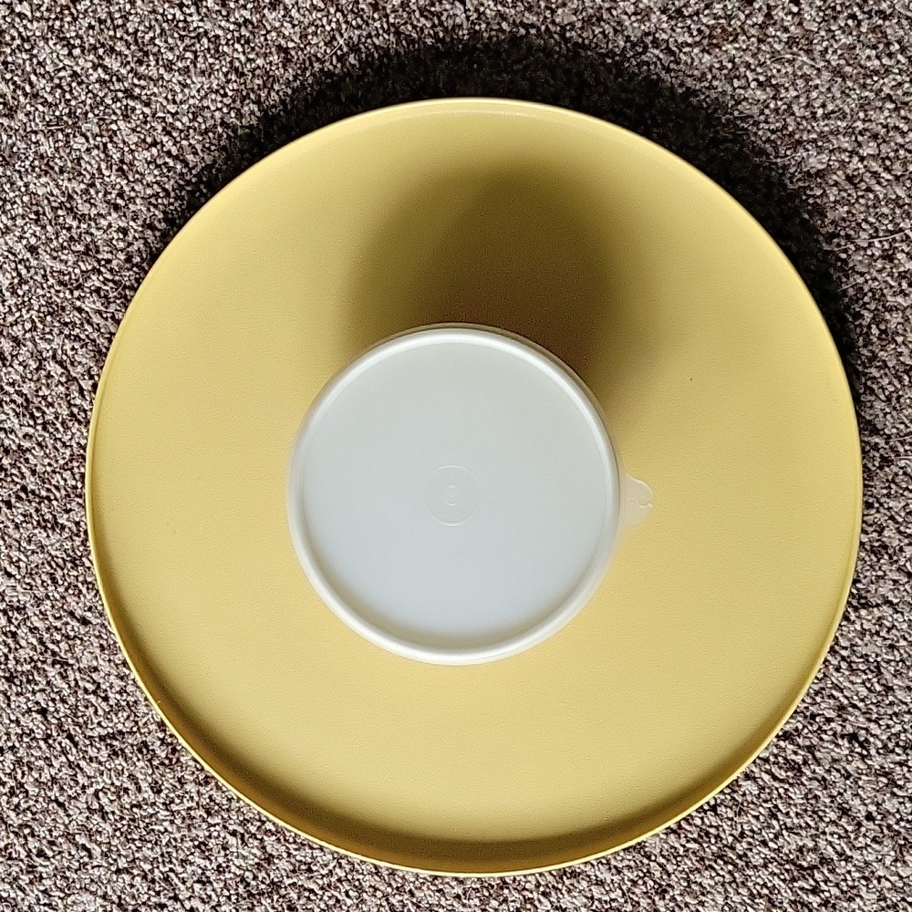 TUPPERWARE